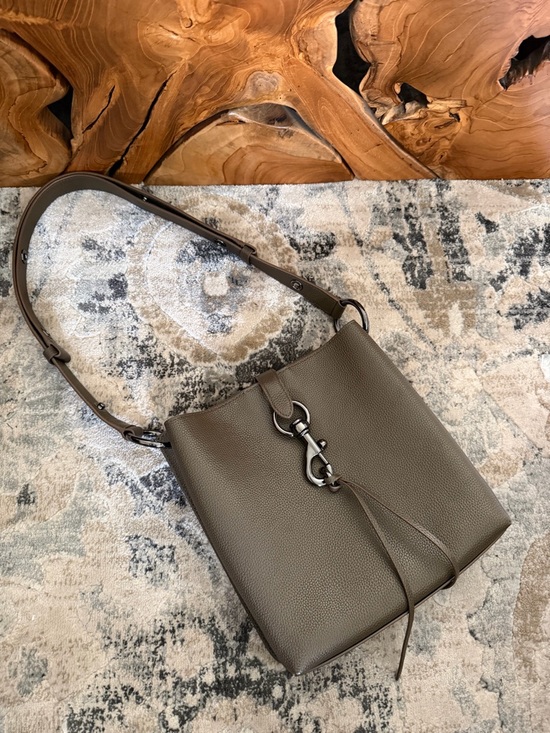 Rebecca Minkoff Handbags - Rebecca Minkoff Classic Pebbled Leather Shoulder Bag in Olive